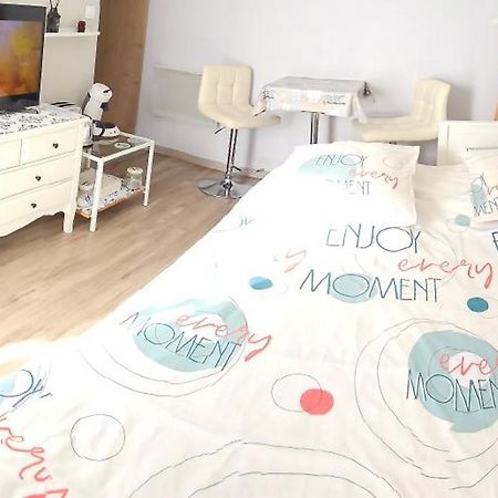 Au Coeur Du Luberon Hotell Cavaillon Exteriör bild